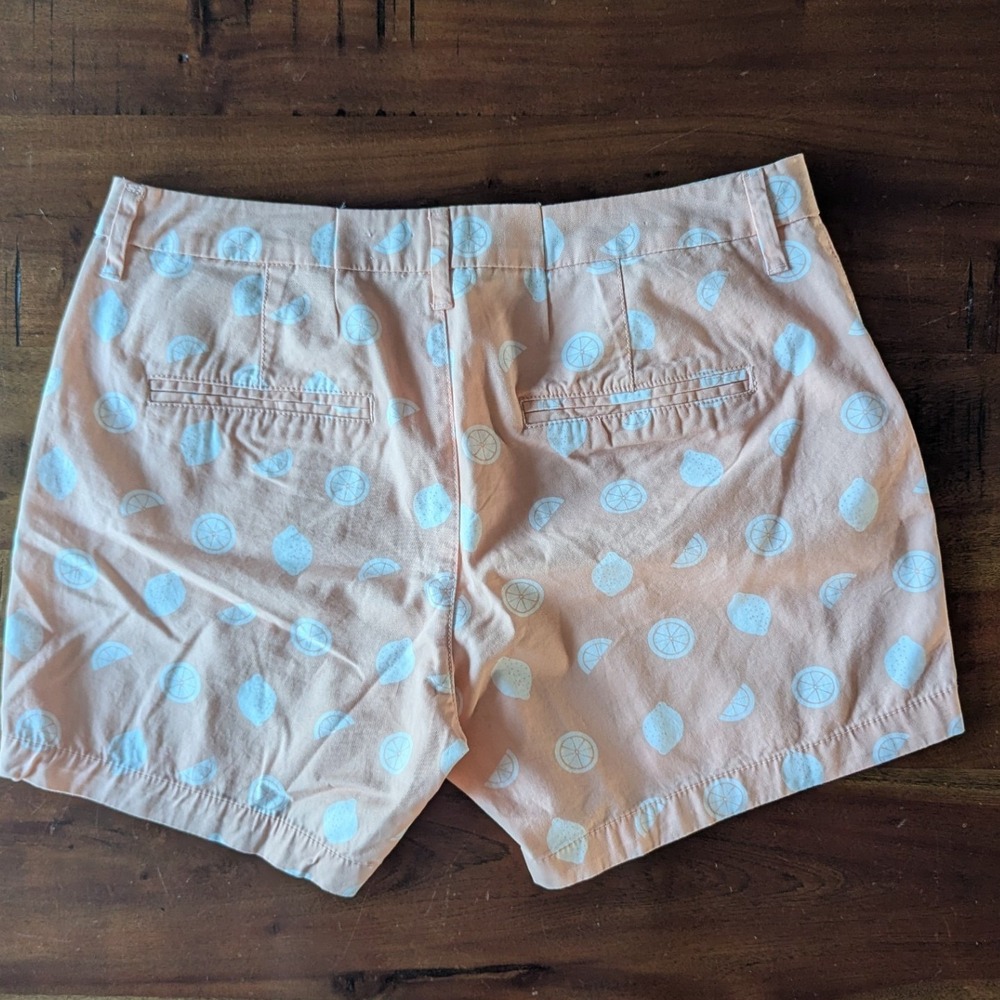 Old Navy Everyday Shorts Peach White Lemon Citrus Print Womens 8 Preppy Pastel - Picture 3 of 7